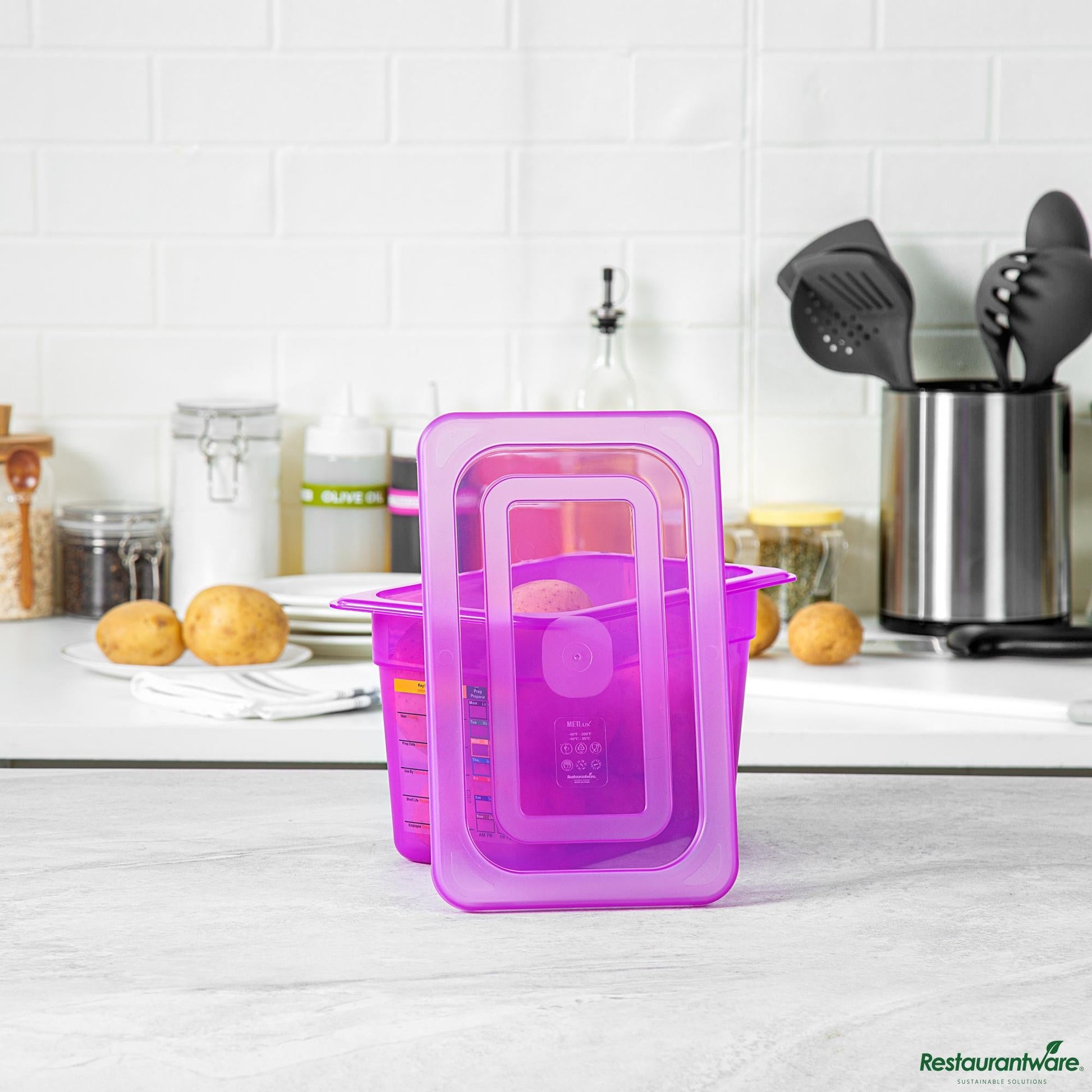 Wholesale Restaurantware Purple Allergen-Free Polypropylene Lid - Fits 1/4 Size Food Pan - 10.6" X 6.5" X 0.4"- Bulk