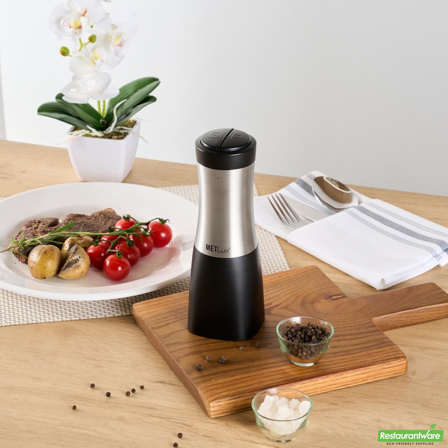 Wholesale Restaurantware Black 2-in-1 Electric Salt and Pepper Grinder - Battery-Operated - 2.8" X 2.8" X 7.9"- Bulk