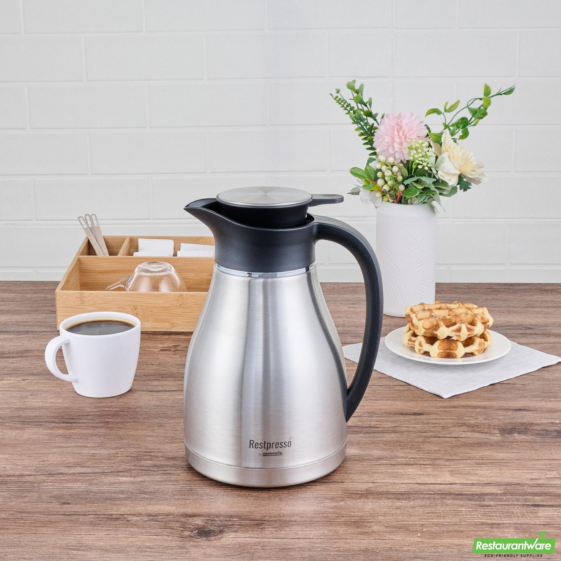 Wholesale Restaurantware Restpresso 68 Oz Vacuum Insulated Coffee Carafe / Server - 14" X 7 3/4" X 6" - 1 Count Box- Bulk