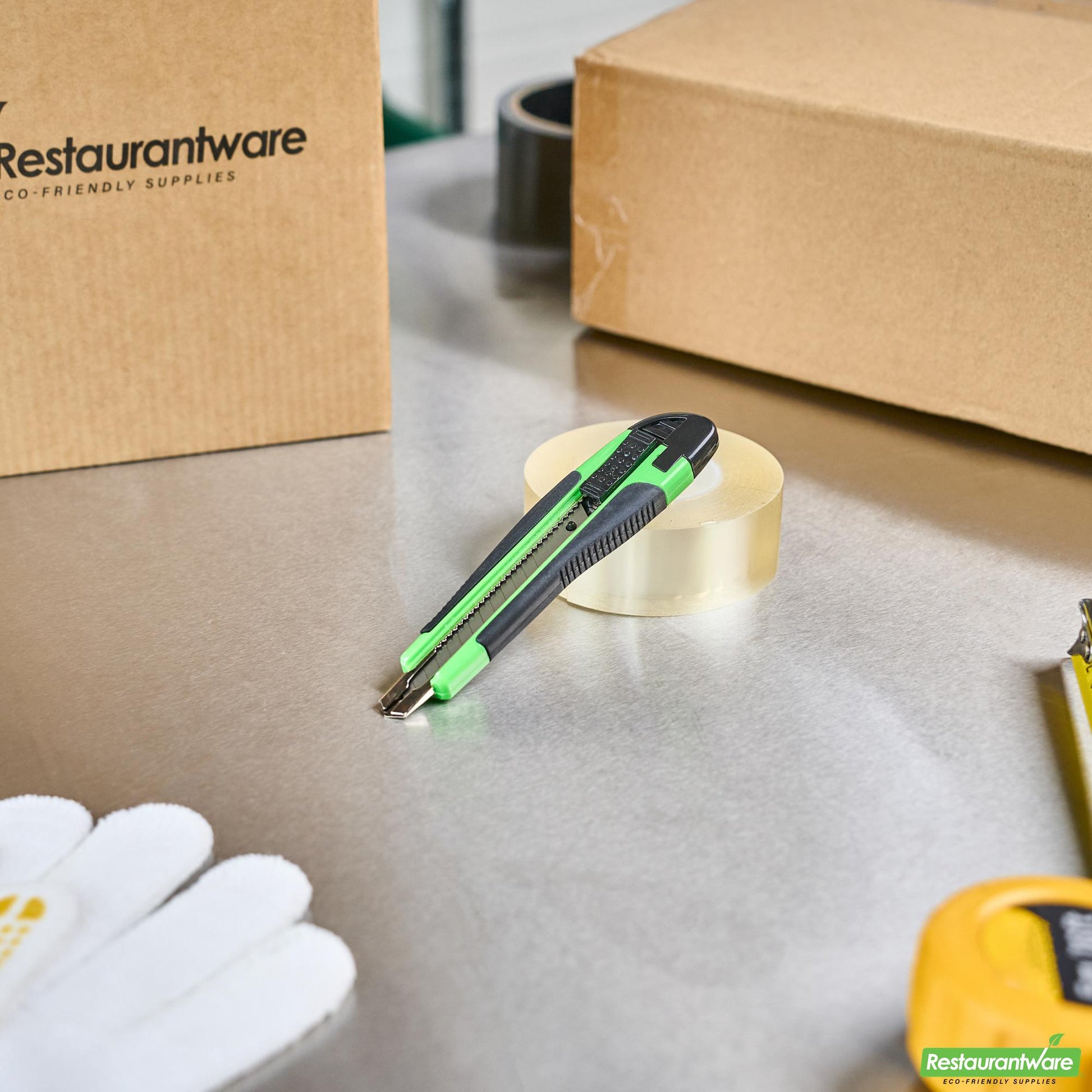 Wholesale Restaurantware Handy Tek Green Snap Off Blade Knife - Anti-Slip Handle - 5 1/4" - 12 Count Box- Bulk