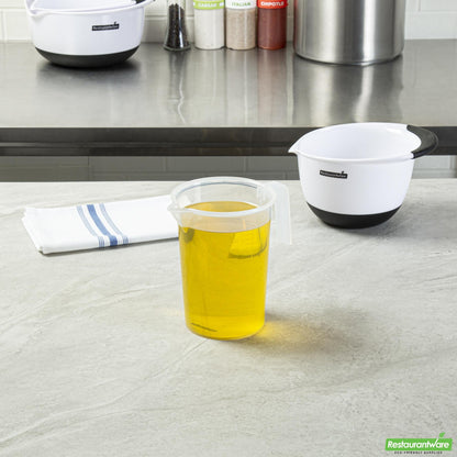 Wholesale Restaurantware 1 Qt Clear Plastic Measuring Cup - 5 1/4" X 3 3/4" X 6 1/4" - 10 Count Box- Bulk