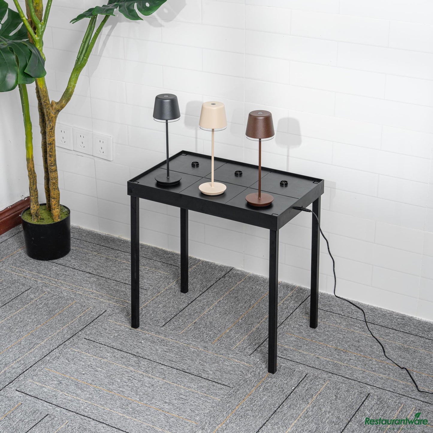 Wholesale Restaurantware Stackable Magnetic 6-Lamp Charging Platform - 13.4"×21.3"×2"- Bulk