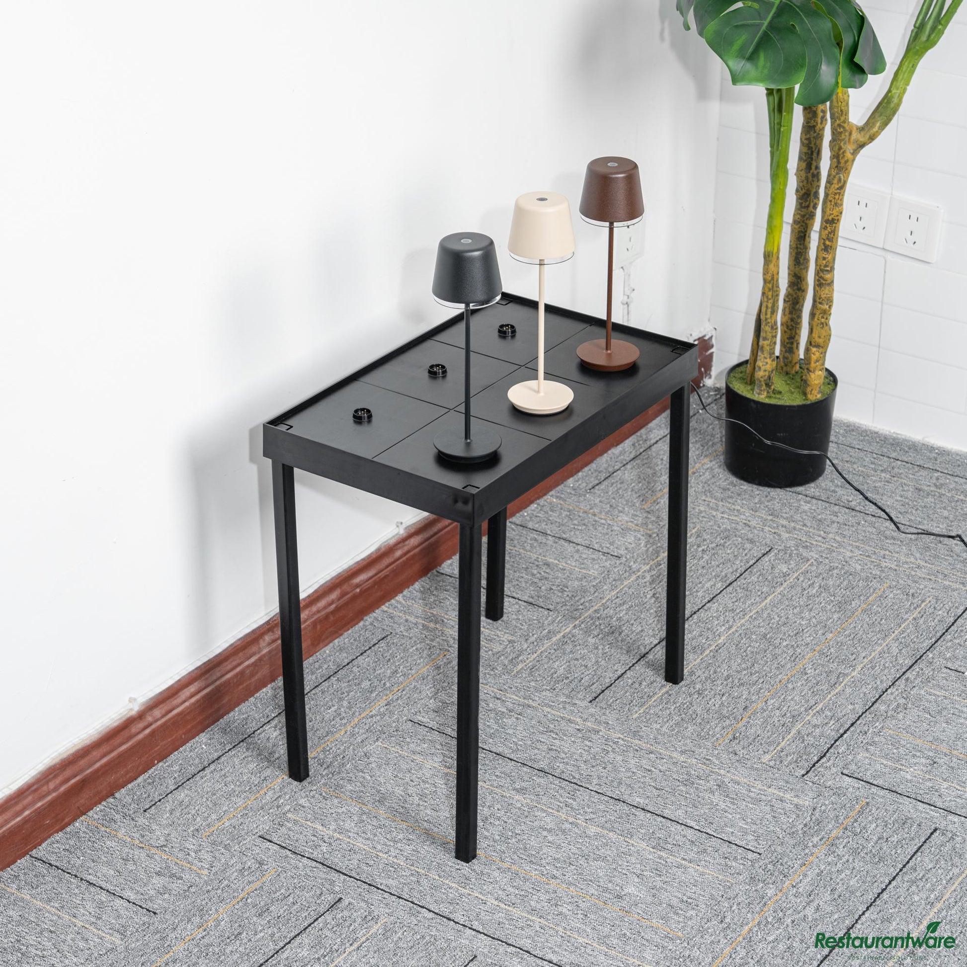 Wholesale Restaurantware Stackable Magnetic 6-Lamp Charging Platform - 13.4"×21.3"×2"- Bulk