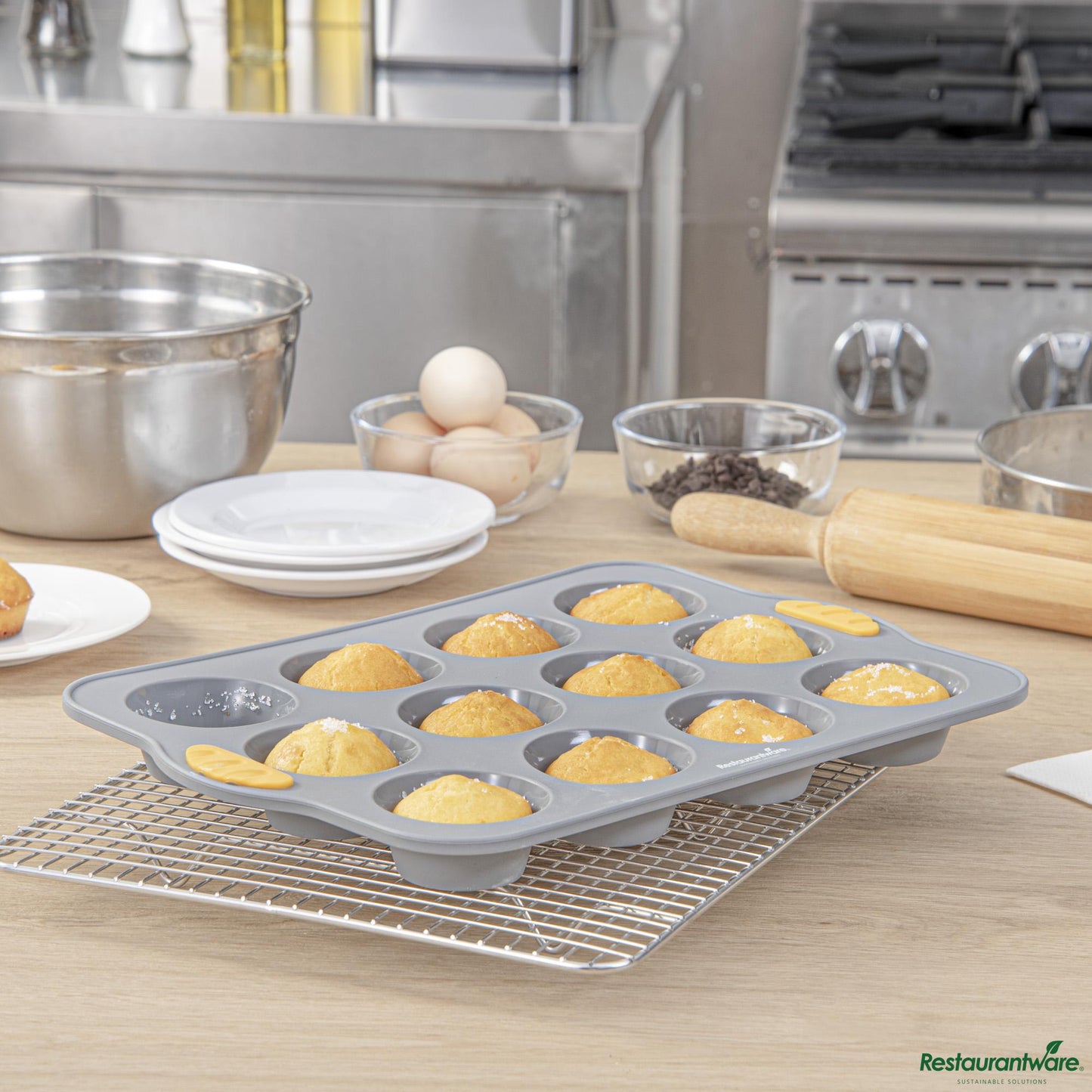 Wholesale Restaurantware Gray Silicone Muffin / Cupcake Pan - Non-Stick, with Handles - 13" X 9.3" X 1.2"- Bulk