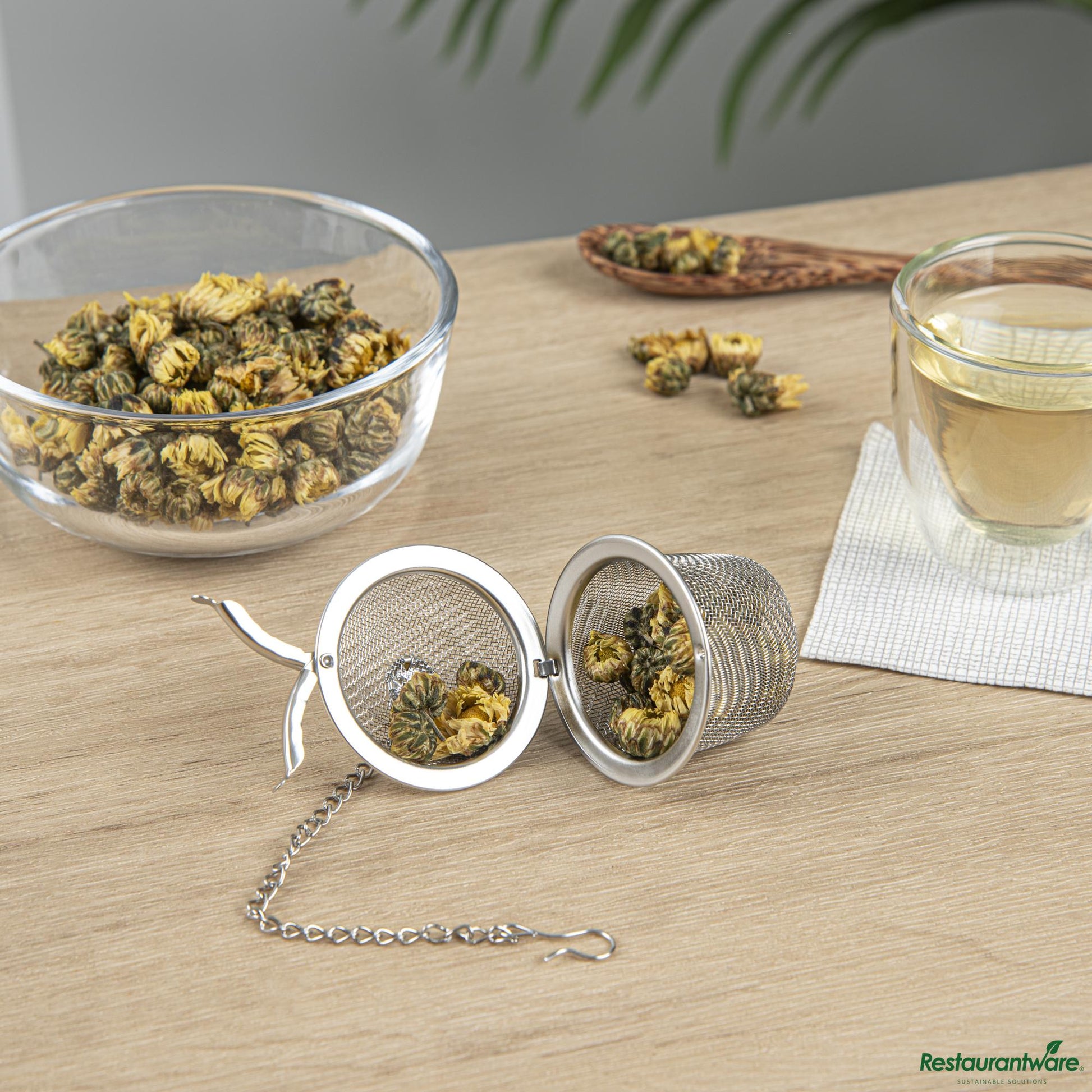 Wholesale Restaurantware Stainless Steel Fine Mesh Loose Leaf Tea / Spice Ball Infuser - 2"×2"×1.8"- Bulk