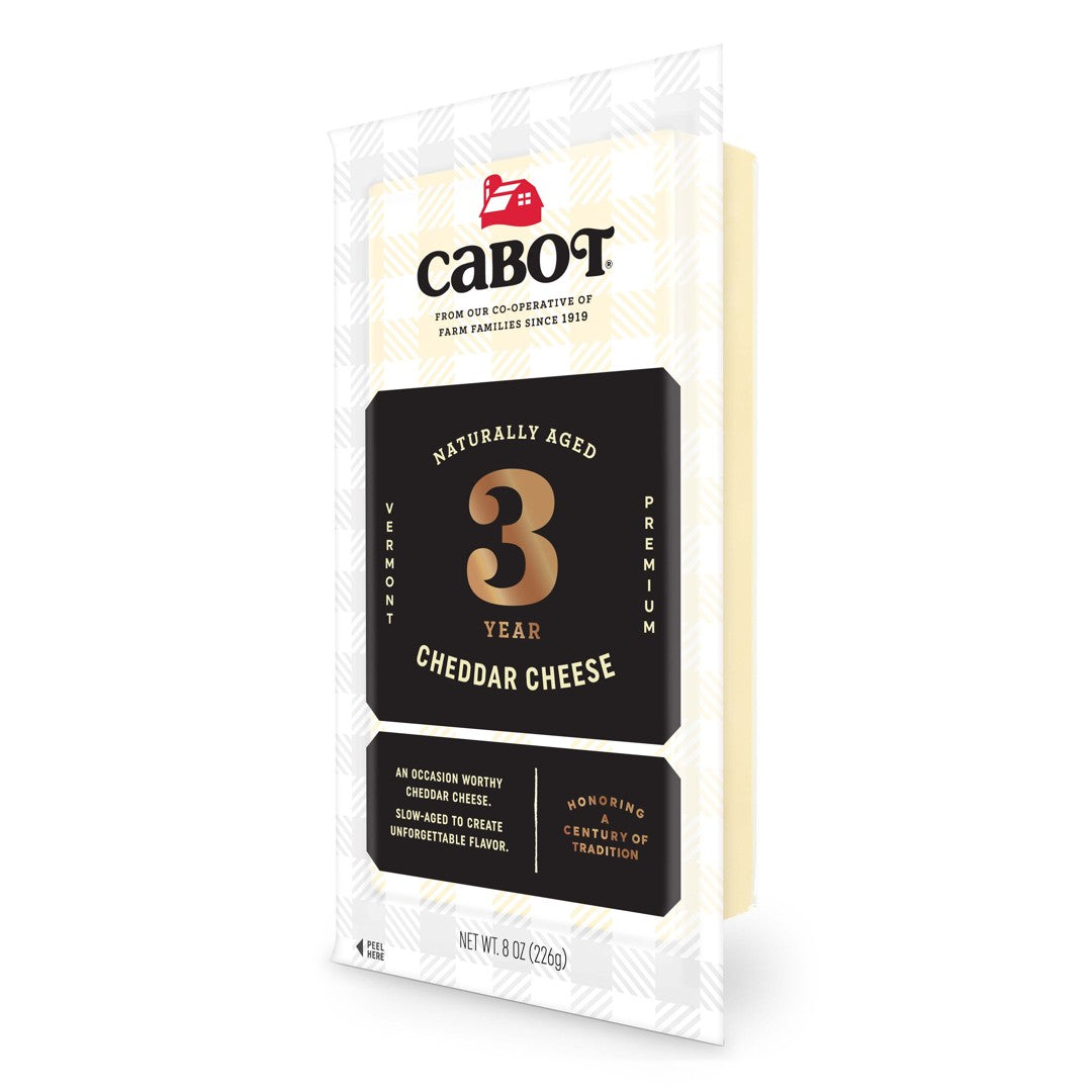 Wholesale Cabot 3 Year White Cheddar Deli Bar- Bulk