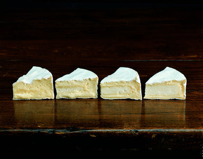 Wholesale Isigny Brie Wooden Box (Boat) 1K- Bulk