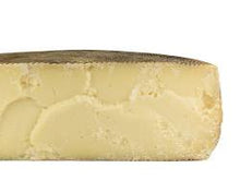 Wholesale Guffanti Pecorino Di Pienza Gran Reserve 22 LB- Bulk