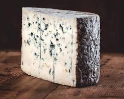 Wholesale Herve Mons Bleu D'Auvergne Lait Cru 4 x 3 LB- Bulk