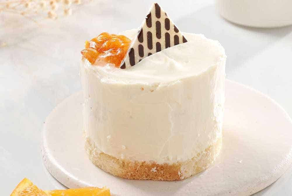 Wholesale L'amour de Paris Orange And Almond Mini Cake 5.64 Oz- Bulk