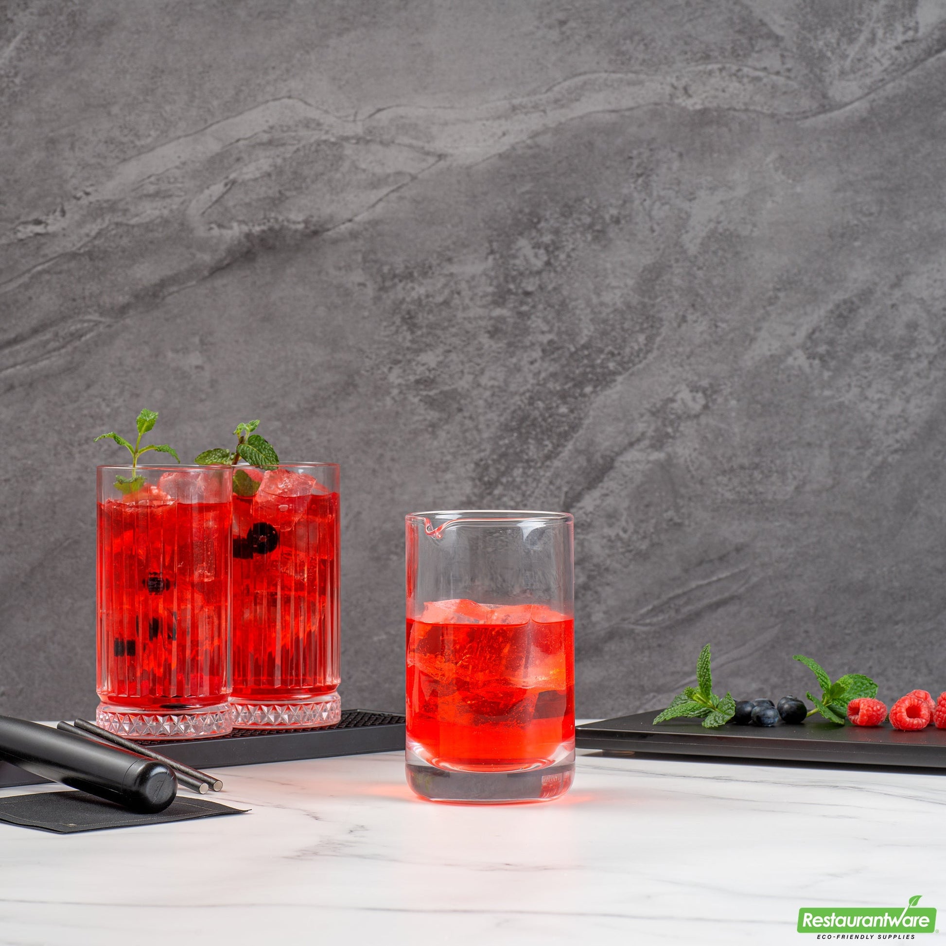 Wholesale Restaurantware Bar Lux 17 Oz Cocktail Mixing Glass - Hand-Blown, Crystal - 3 3/4" X 3 1/2" X 5 3/4" 16.9oz- Bulk