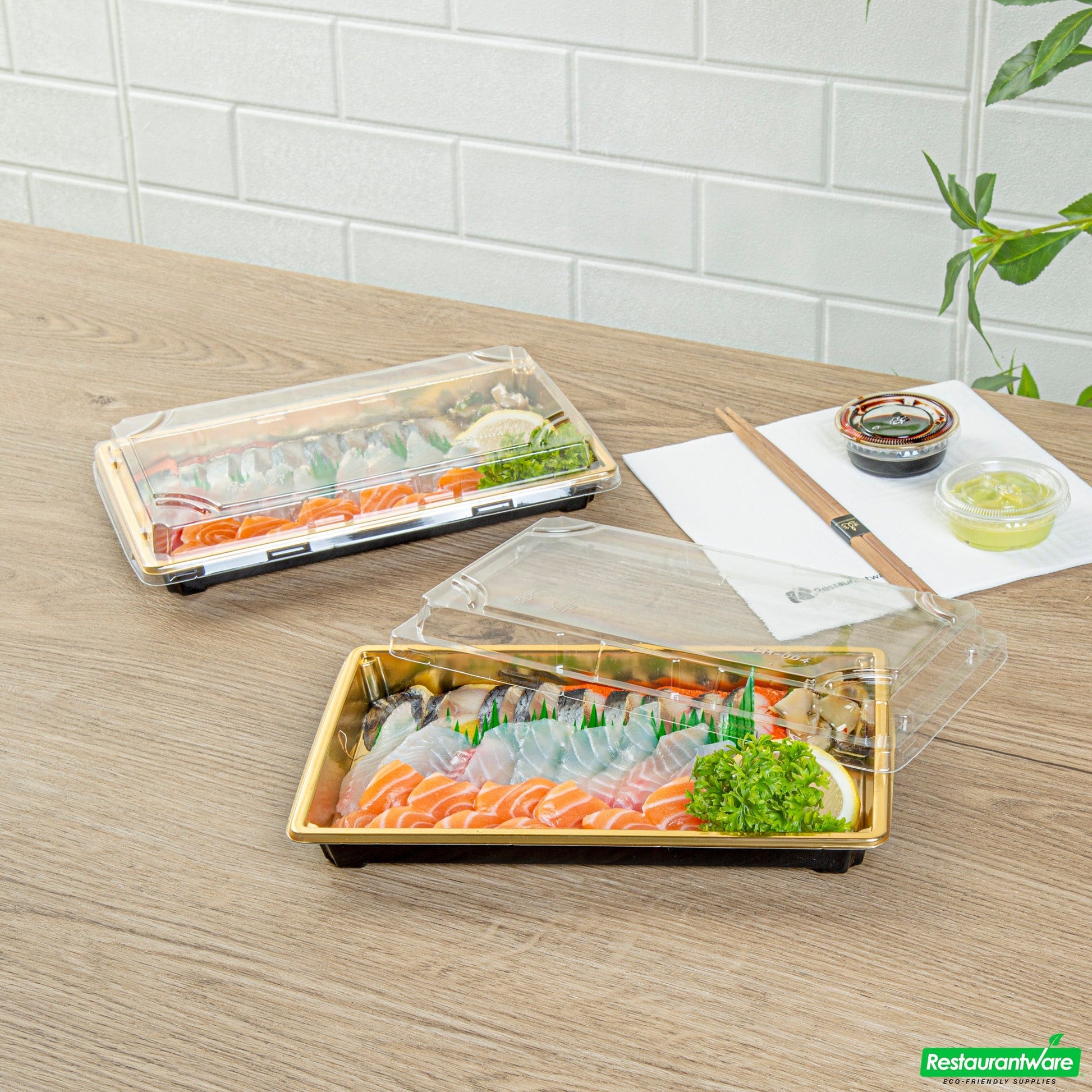 Wholesale Restaurantware Roku Rectangle Gold Plastic Take Out Sushi Tray - with Clear Lid - 9 1/4" X 6" X 1 3/4" - 100 Count Box- Bulk