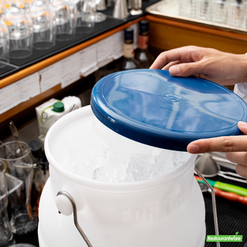 Wholesale Restaurantware Met Lux 5 Gal Round White Plastic Ice Tote - with Lid, Mounting Bracket- Bulk
