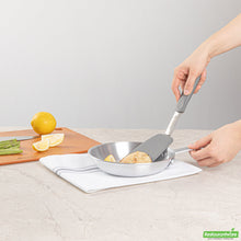 Wholesale Restaurantware Aluminum 7" Fry Pan - 13" X 7.6" X 2.3"- Bulk