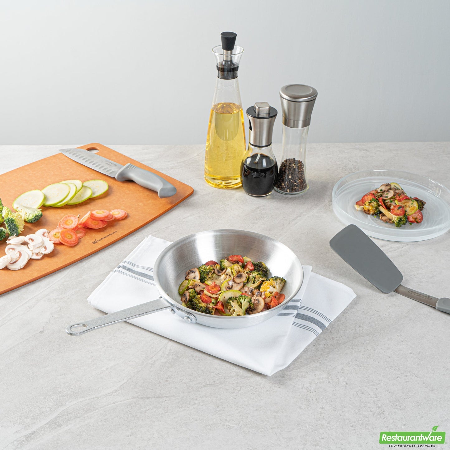 Wholesale Restaurantware Met Lux Aluminum 9 Fry Pan- Bulk